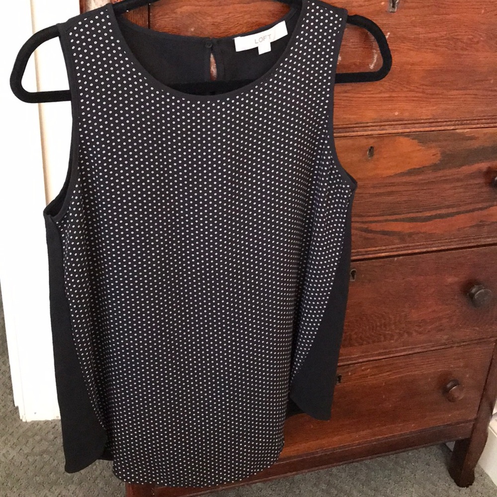 Loft work top black with white polka dots